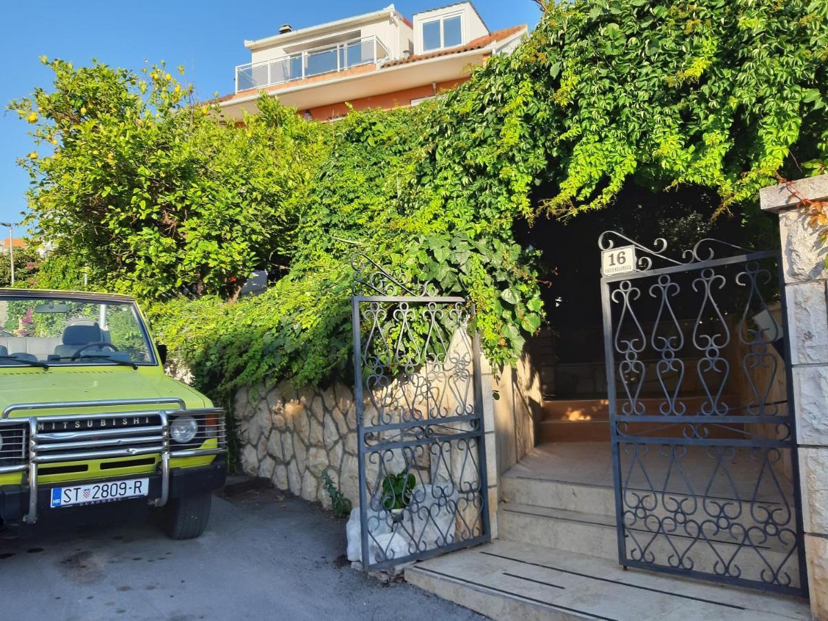 Villa Tania フヴァル エクステリア 写真