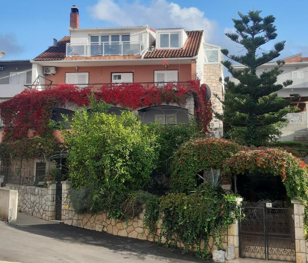Villa Tania フヴァル エクステリア 写真